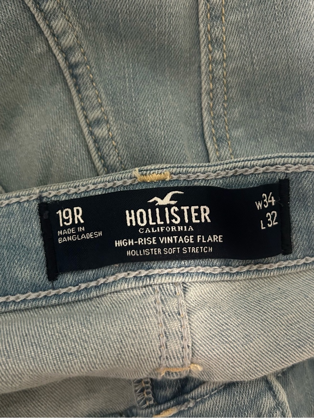 Hollister High Rise Flare Jeans Women’s 19R 34x32 Light Wash Embroidered - Picture 3 of 10